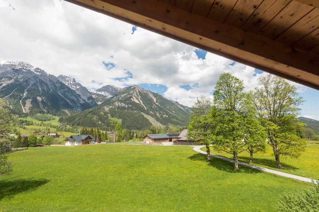 Bio-Holzhaus und Landhaus Heimat Ramsau am Dachstein Exterior foto