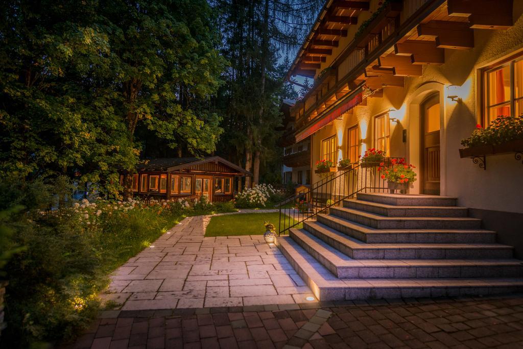 Bio-Holzhaus und Landhaus Heimat Ramsau am Dachstein Exterior foto